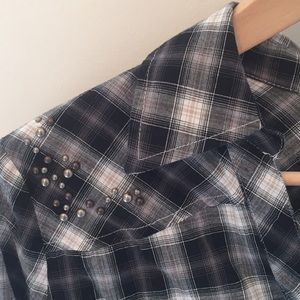 a.n.a Plaid Button-up Blouse